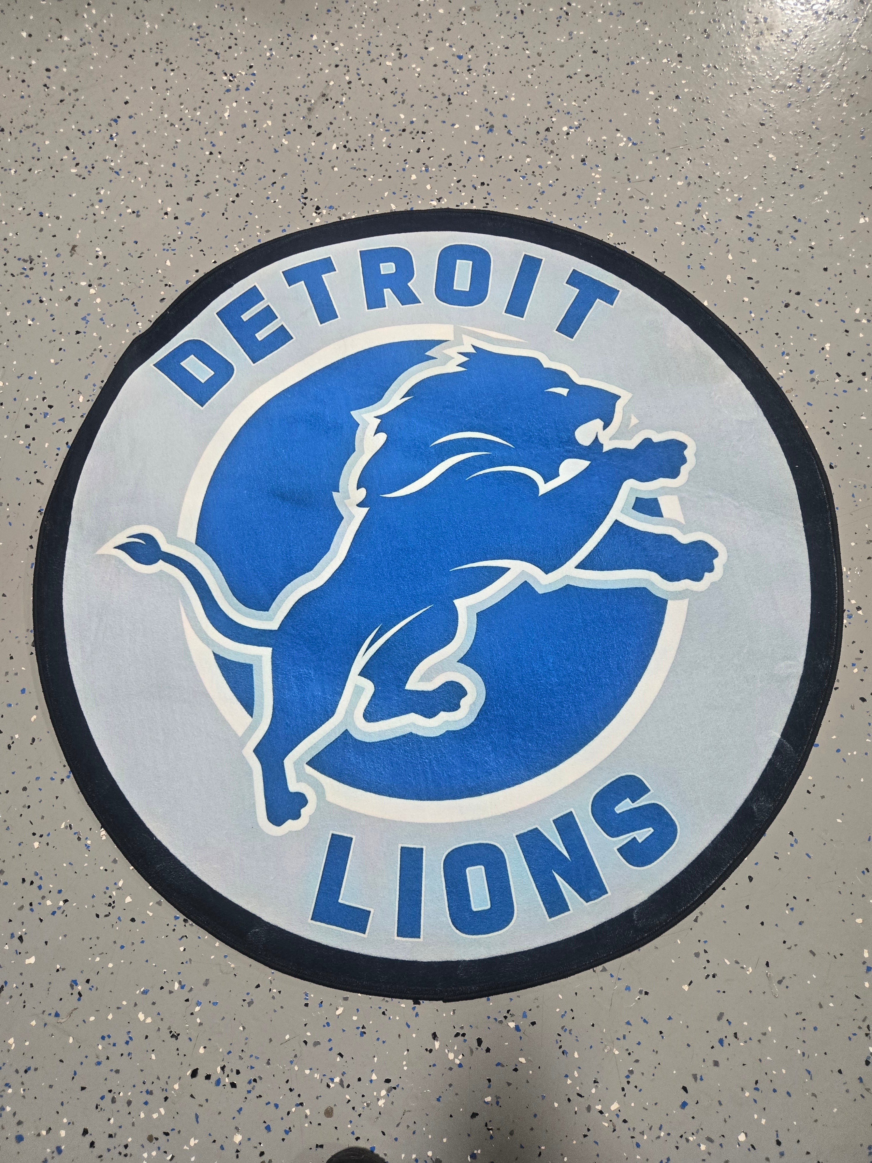 Lions circle Detroit Rug